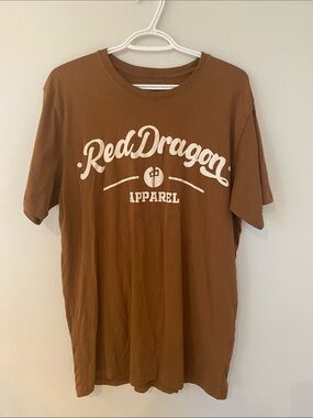 Men’s Red Dragon Short Sleeve Tee Size Large